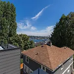Sunny Modern Masterpiece With Ev Charging And A/C
