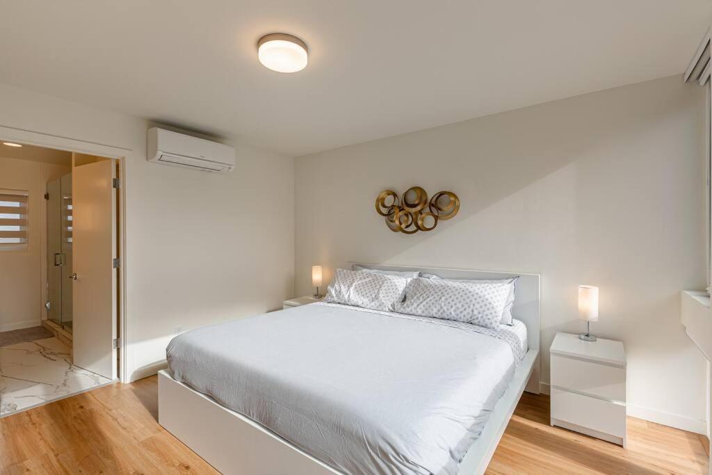 Holiday home Sunny Modern Masterpiece With Ev Charging And A/c